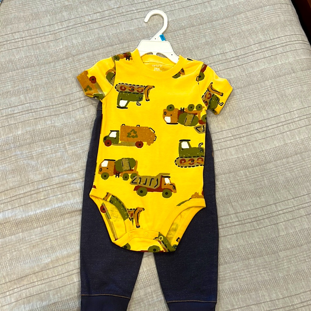 Brand New Carters Set Brand New Carters Set